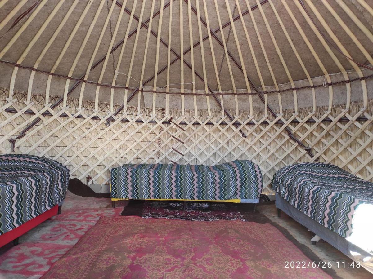 Guest House And Yurt Camp "Ailuu" Tong Extérieur photo